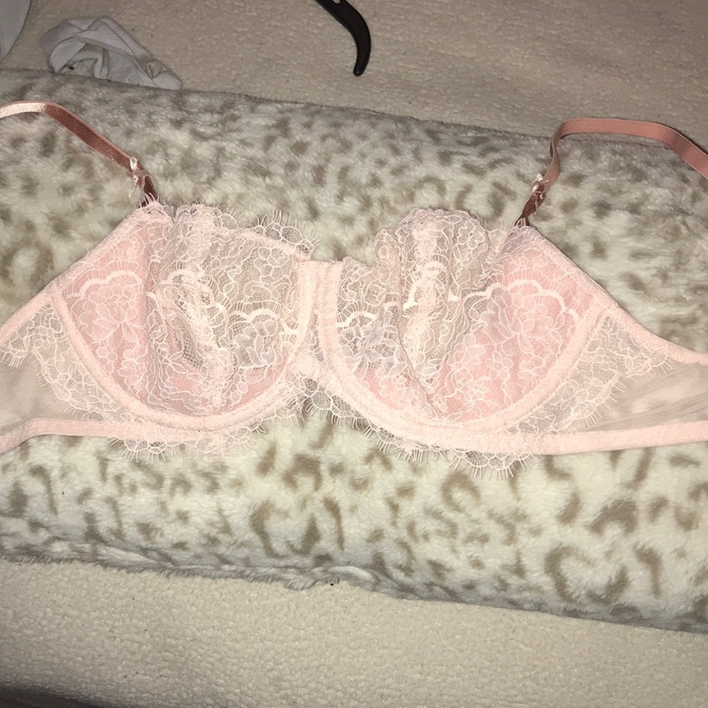 Victoria secret semi Demi bra